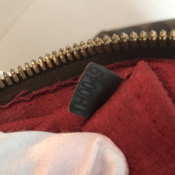 Louis Vuitton Trevi Damier Ebene Handbag GM size - Picture 15 of 15